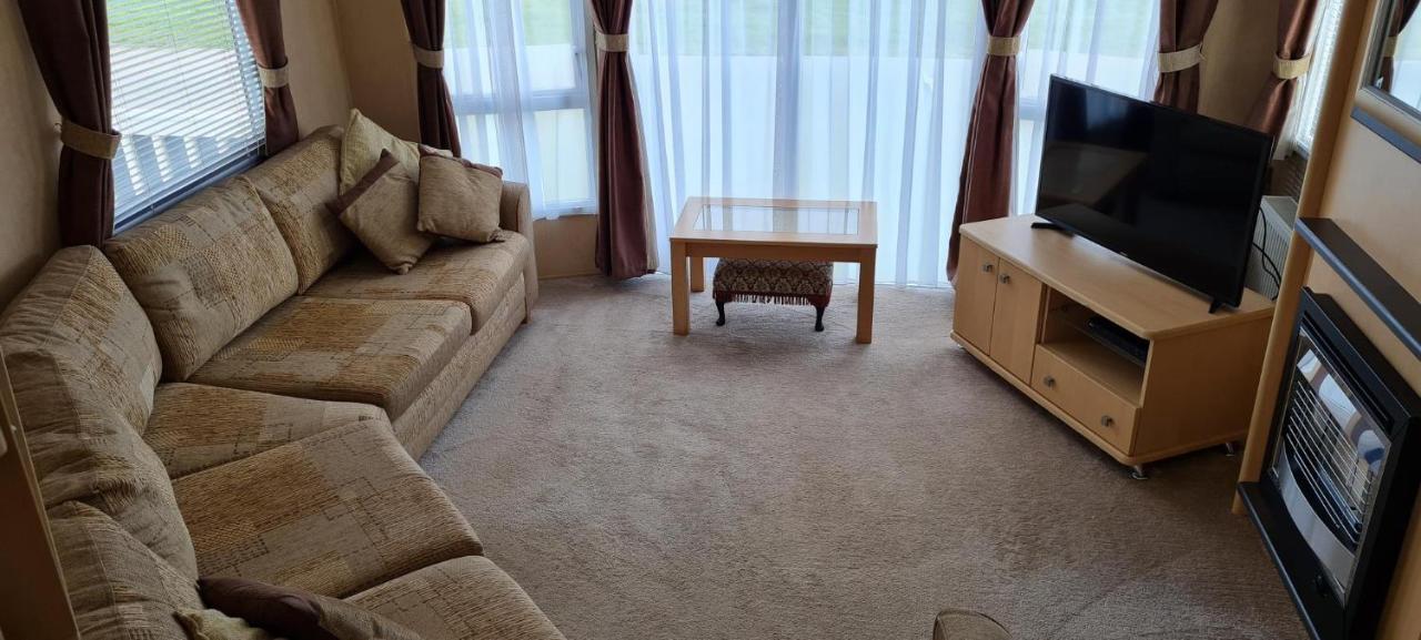 ホテル Lovely Caravan With Decking At Coral Beach Park In Lincolnshire Ref 77001C インゴールドメルズ エクステリア 写真