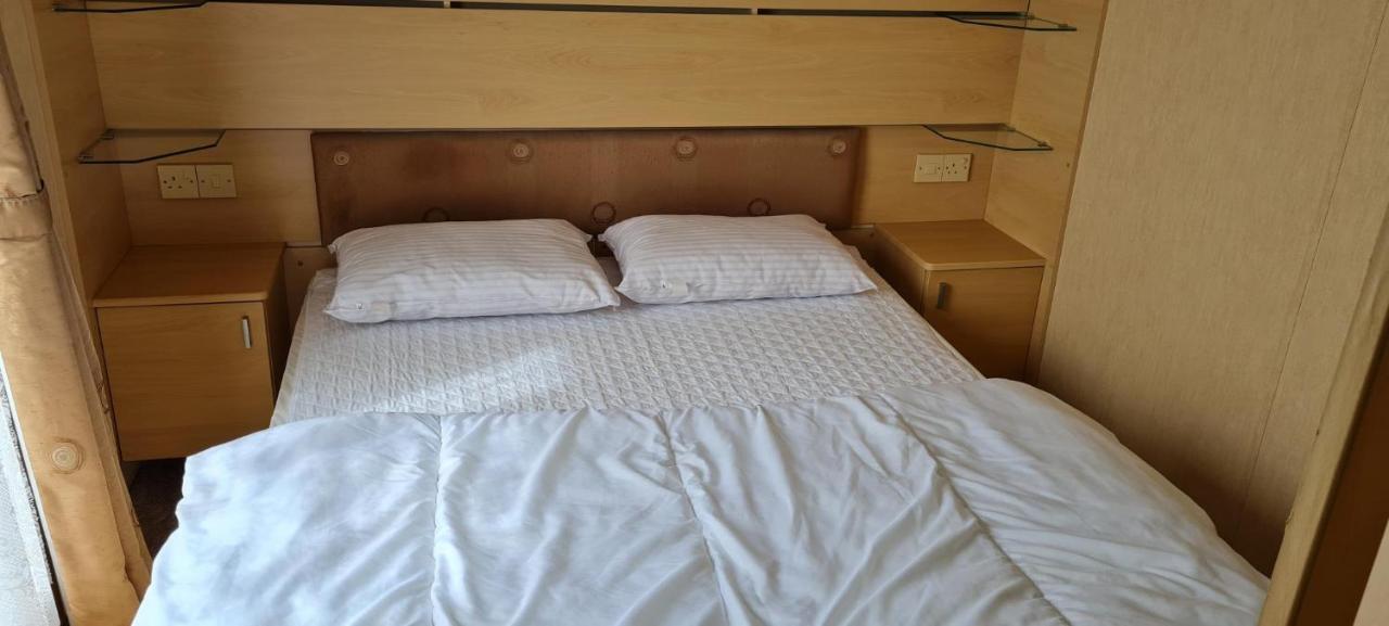 ホテル Lovely Caravan With Decking At Coral Beach Park In Lincolnshire Ref 77001C インゴールドメルズ エクステリア 写真